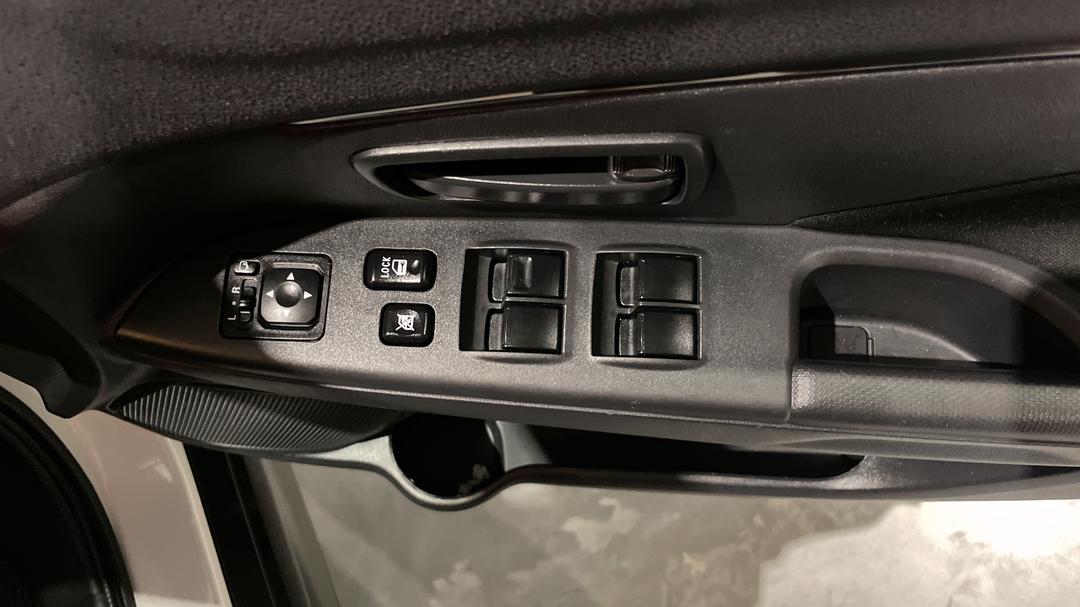 2021 Mitsubishi ASX Es-l (2WD), Automatic, 25567 km, Drivers Side Door Panel Controls