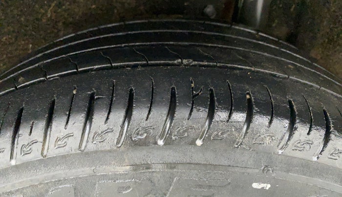 2019 Maruti Vitara Brezza ZDI PLUS, Diesel, Manual, 41,612 km, Left Rear Tyre Tread