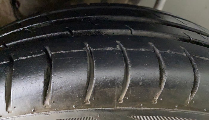 2019 Maruti Alto VXI, Petrol, Manual, 20,551 km, Left Rear Tyre Tread