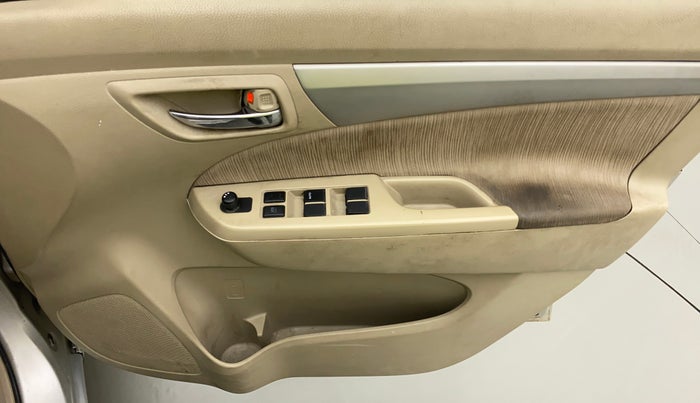 2014 Maruti Ertiga VXI, Petrol, Manual, 43,894 km, Driver Side Door Panels Control