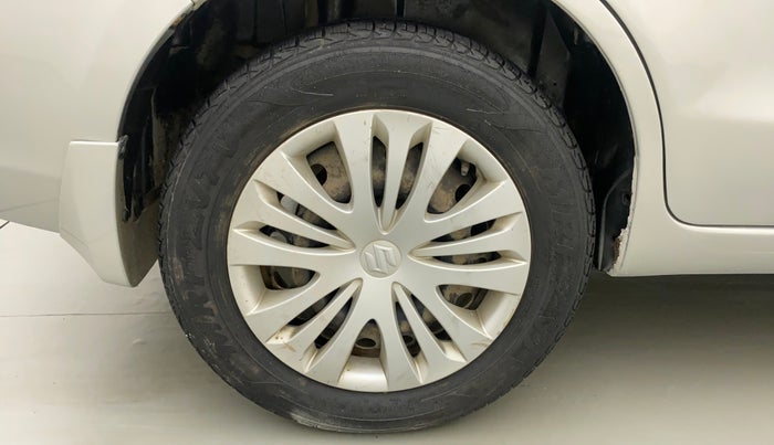 2014 Maruti Ertiga VXI, Petrol, Manual, 43,894 km, Right Rear Wheel