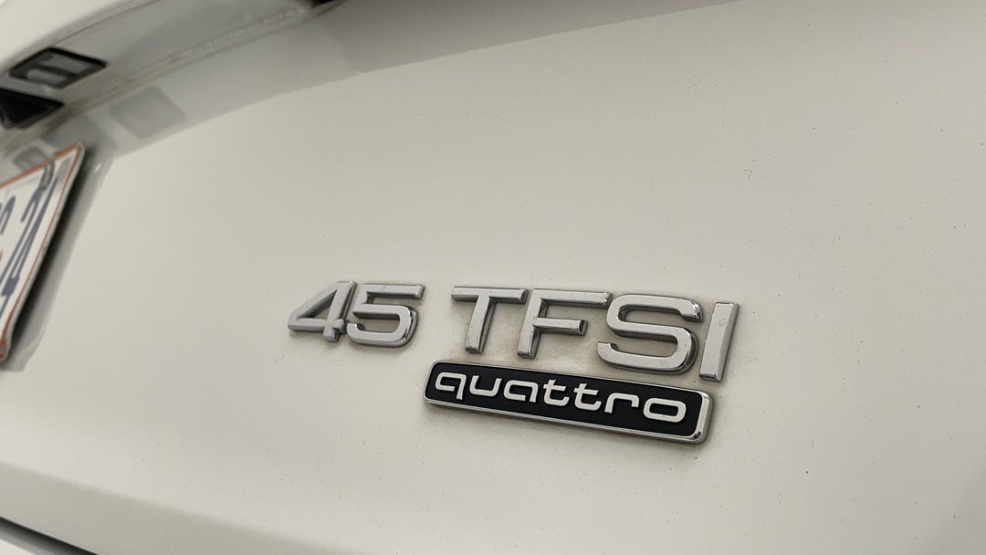 2019 Audi Q5 45 Tfsi Quattro Sport, Automatic, 79440 km, Badge (Boot Right Side)