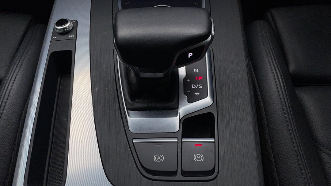 2019 Audi Q5 45 Tfsi Quattro Sport, Automatic, 79440 km, Gear Lever 