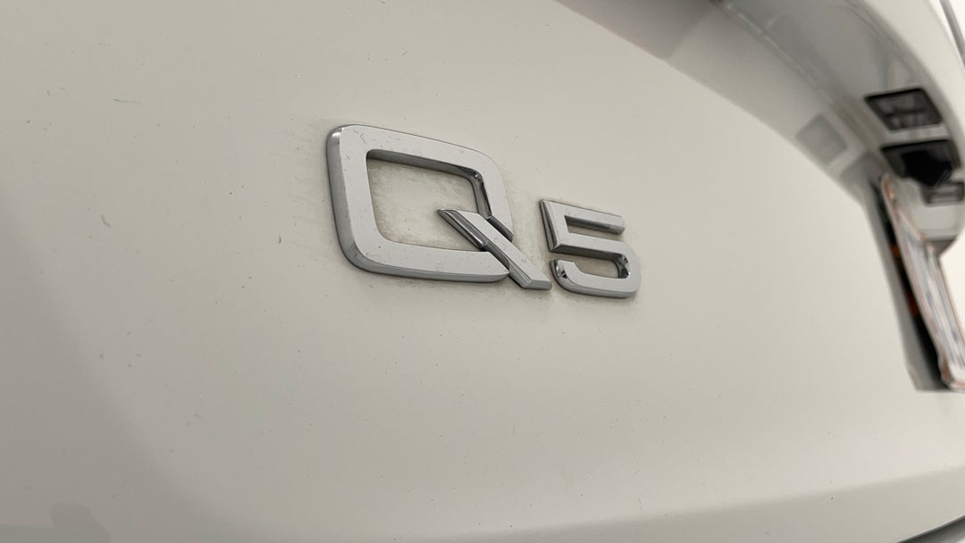 2019 Audi Q5 45 Tfsi Quattro Sport, Automatic, 79440 km, Badge (Boot Left Side)
