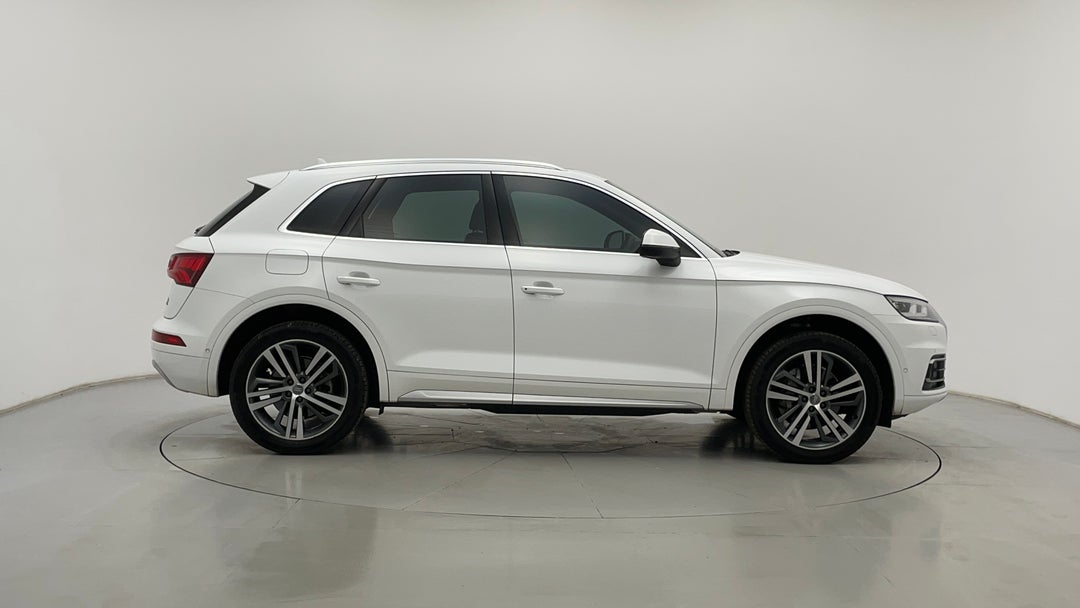 2019 Audi Q5 45 Tfsi Quattro Sport, Automatic, 79440 km, Right Side View