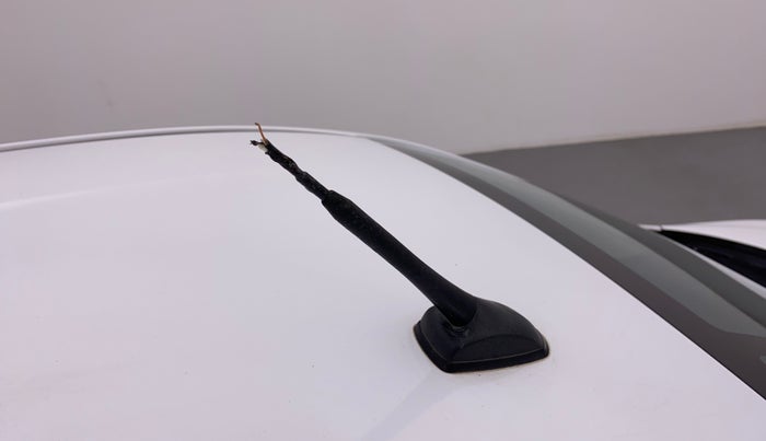 2021 Hyundai NEW SANTRO SPORTZ EXECUTIVE MT CNG, CNG, Manual, 39,295 km, Roof - Antenna has minor damage