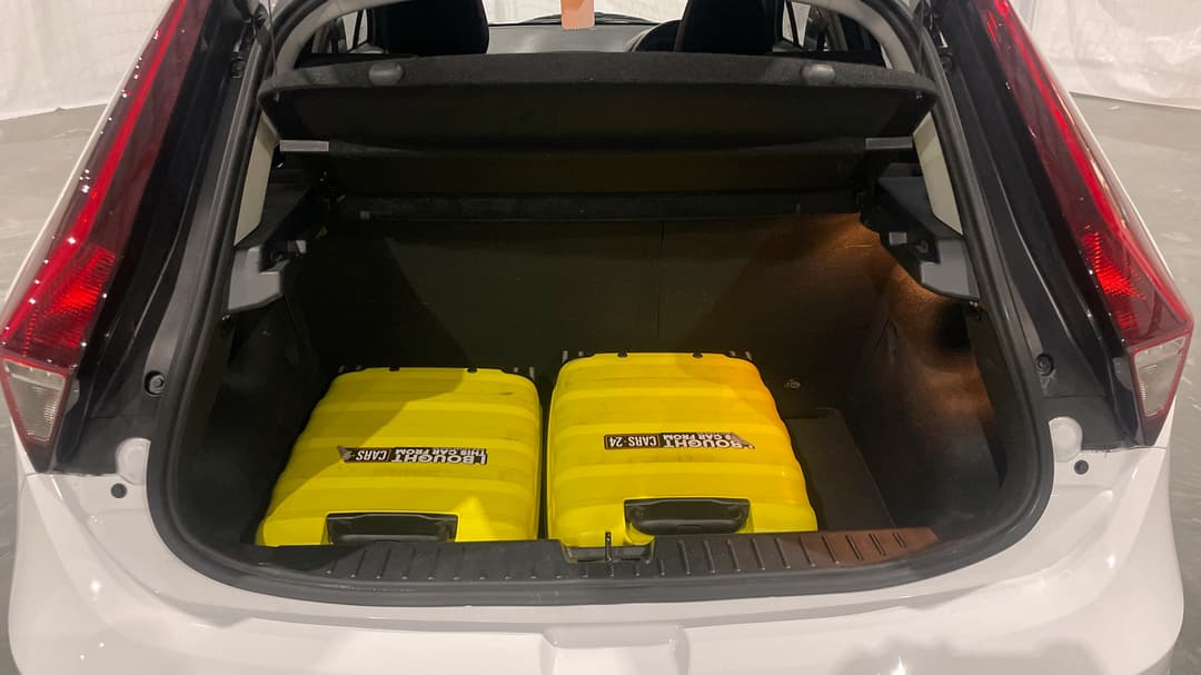 2024 MG Mg3 Auto Core, Automatic, 7988 km, Boot Inside View with Luggage