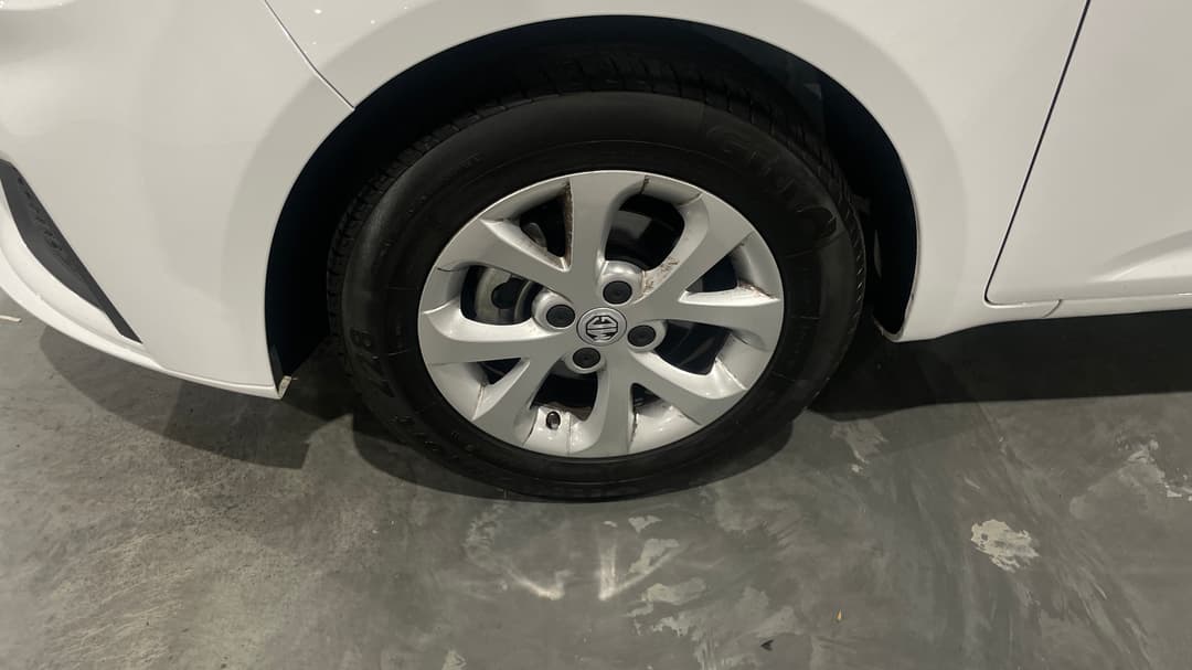 2024 MG Mg3 Auto Core, Automatic, 7988 km, Left Front Wheel