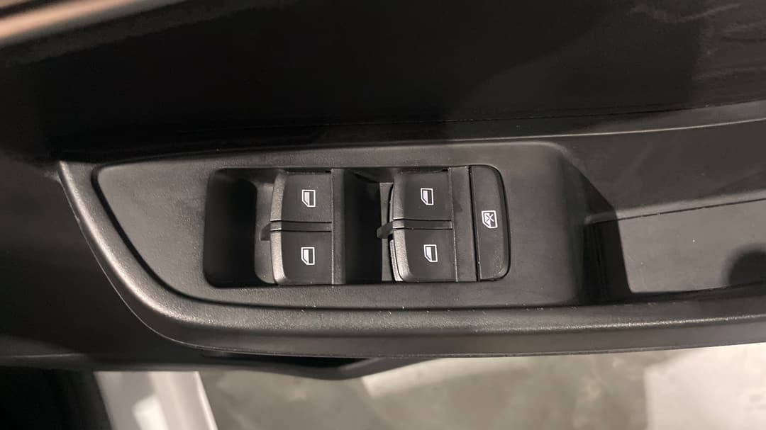2024 MG Mg3 Auto Core, Automatic, 7988 km, Drivers Side Door Panel Controls