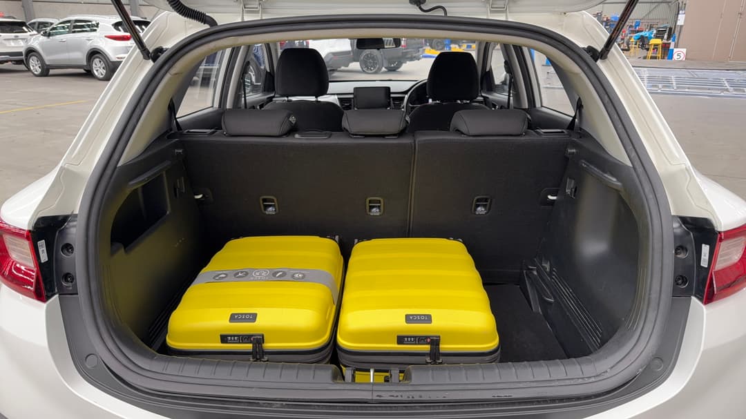 2023 Kia Stonic S, Automatic, 54992 km, Boot Inside View with Luggage