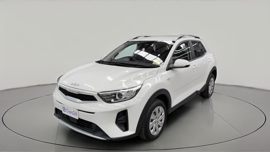 2023 Kia Stonic S, Automatic, 54992 km, Left Front Diagonal (45- Degree) View