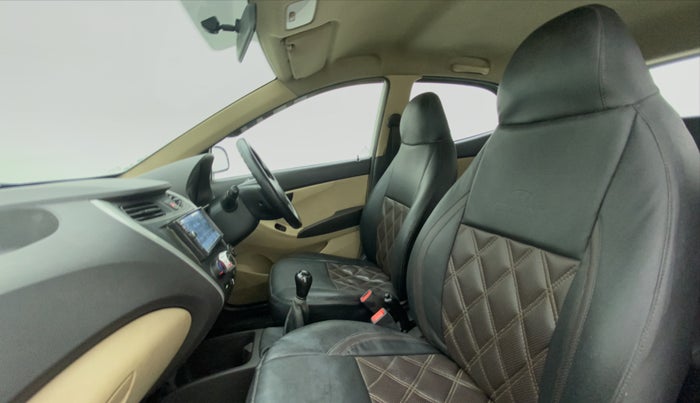 2017 Hyundai Eon ERA PLUS, Petrol, Manual, 64,358 km, Right Side Front Door Cabin