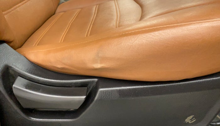 2015 Mahindra Scorpio S8, Diesel, Manual, 81,720 km, Driver Side Adjustment Panel