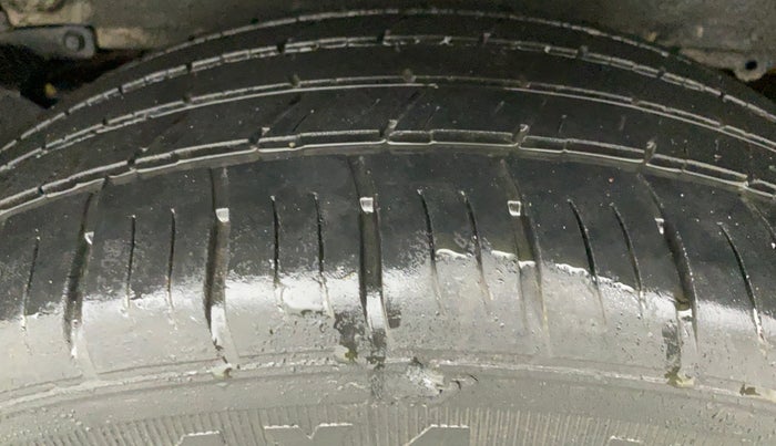 2015 Mahindra Scorpio S8, Diesel, Manual, 81,720 km, Left Rear Tyre Tread