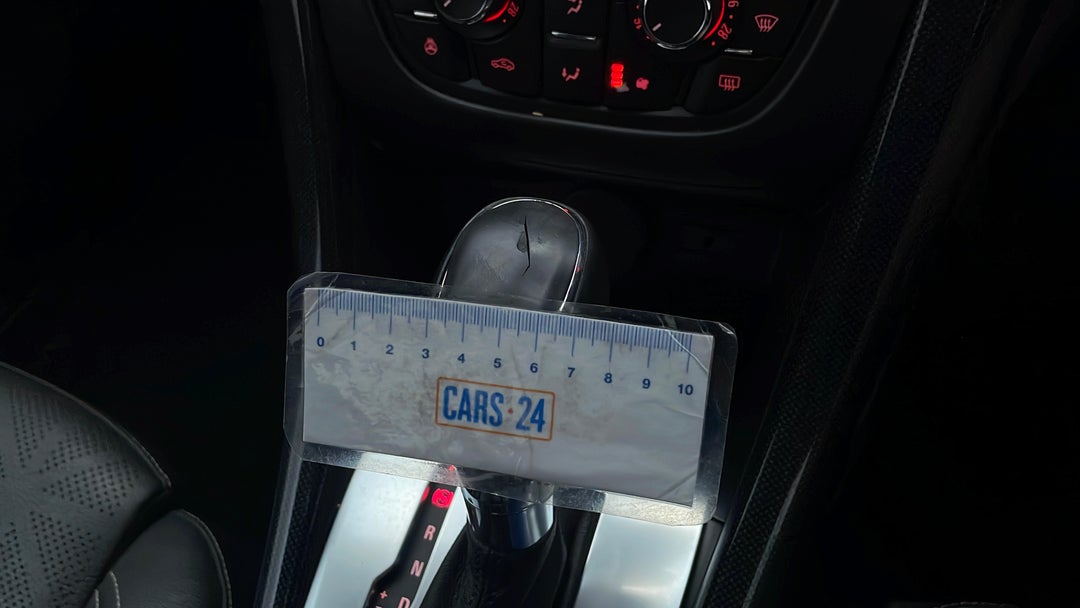 Gear Lever Knob Scratch