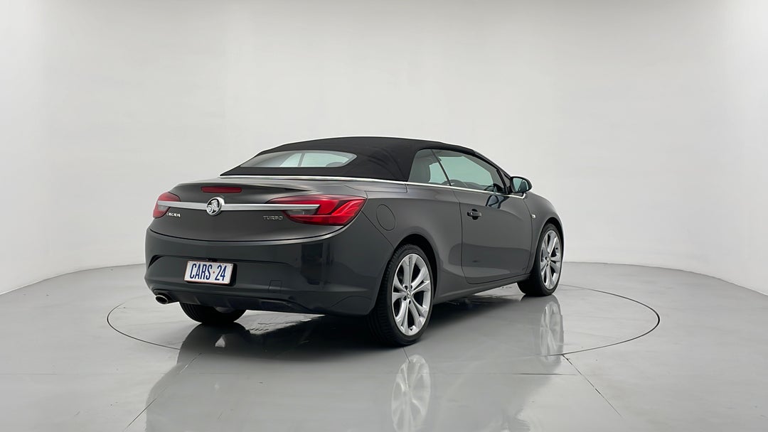 Right Back Diagonal (45- Degree) View