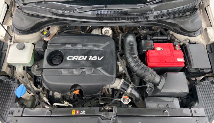2018 Hyundai Verna 1.6 CRDI SX + AT, Diesel, Automatic, 83,679 km, Engine Bonet View