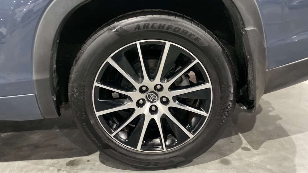 2017 Toyota Kluger Grande (4x4), Automatic, 110918 km, Left Rear Wheel