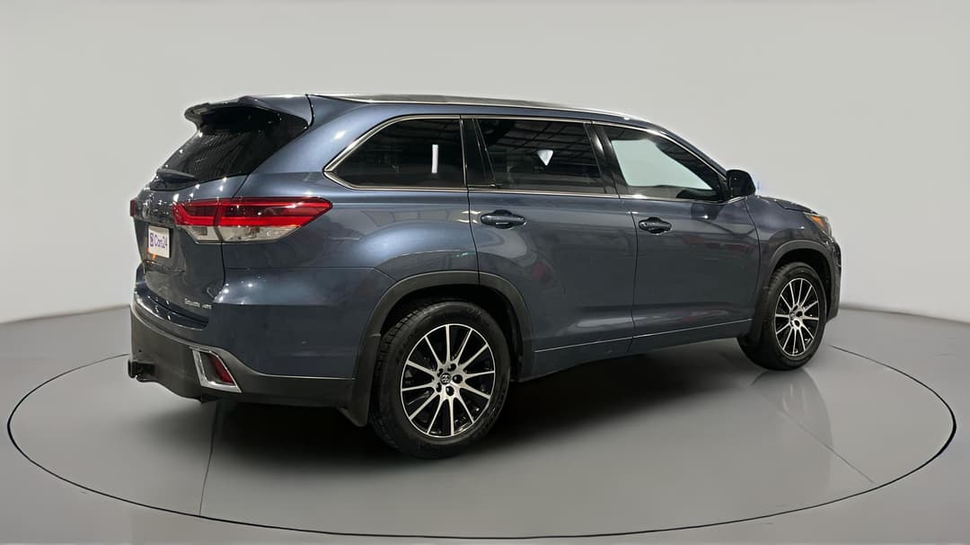 2017 Toyota Kluger Grande (4x4), Automatic, 110918 km, Right Back Diagonal (45- Degree) View