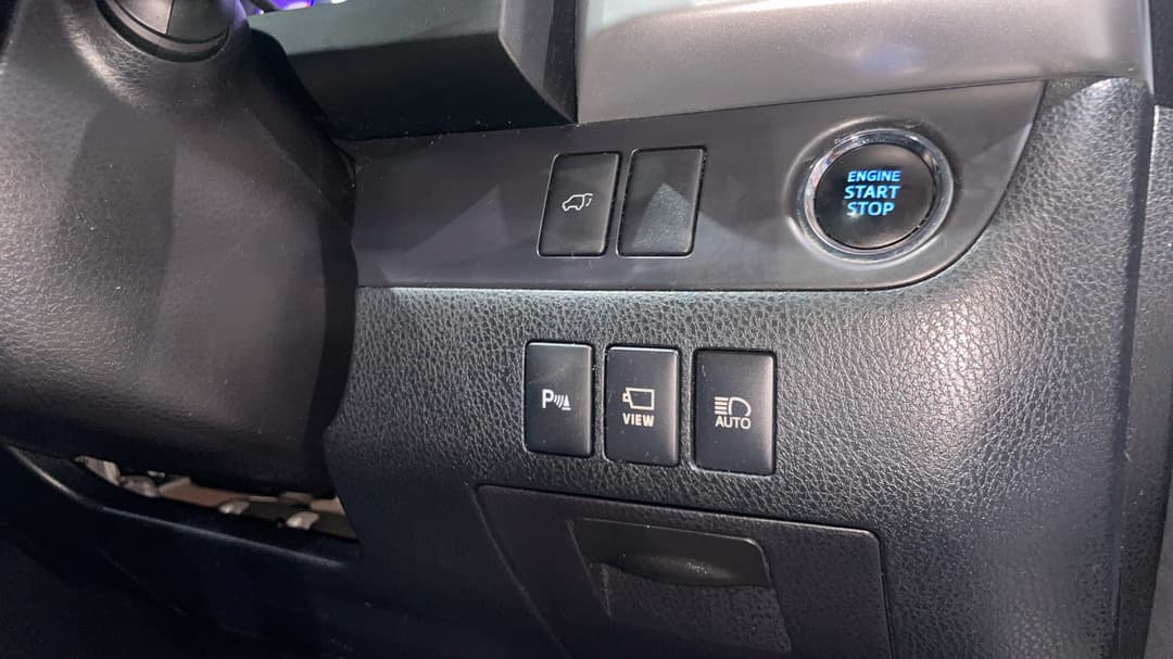 2017 Toyota Kluger Grande (4x4), Automatic, 110918 km, Utility Switches/Buttons