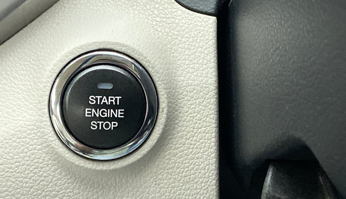 2019 Mahindra XUV300 W8 (O) 1.2 PETROL, Petrol, Manual, 44,442 km, Keyless Start/ Stop Button