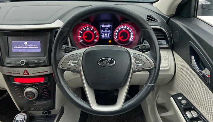 2019 Mahindra XUV300 W8 (O) 1.2 PETROL, Petrol, Manual, 44,442 km, Steering Wheel Close Up