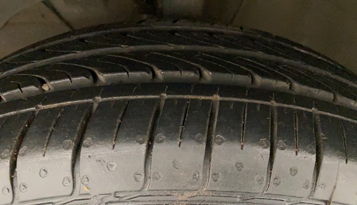 2017 Maruti Dzire ZXI PLUS AMT, Petrol, Automatic, 67,275 km, Left Front Tyre Tread