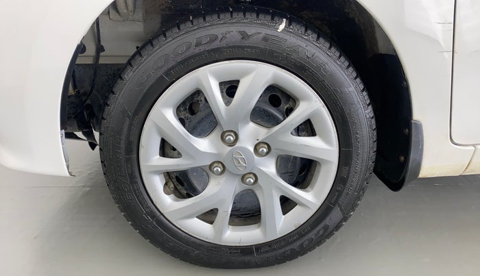 2017 Hyundai Grand i10 MAGNA 1.2 KAPPA VTVT, Petrol, Manual, 17,815 km, Left Front Wheel