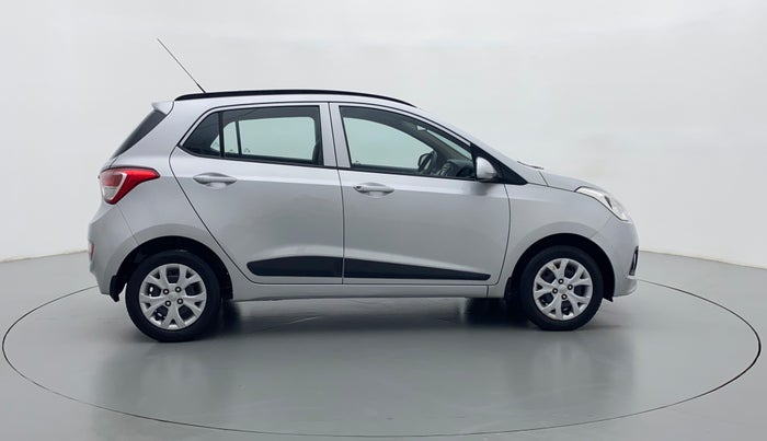 2015 Hyundai Grand i10 SPORTZ 1.2 KAPPA VTVT, Petrol, Manual, 22,138 km, Right Side