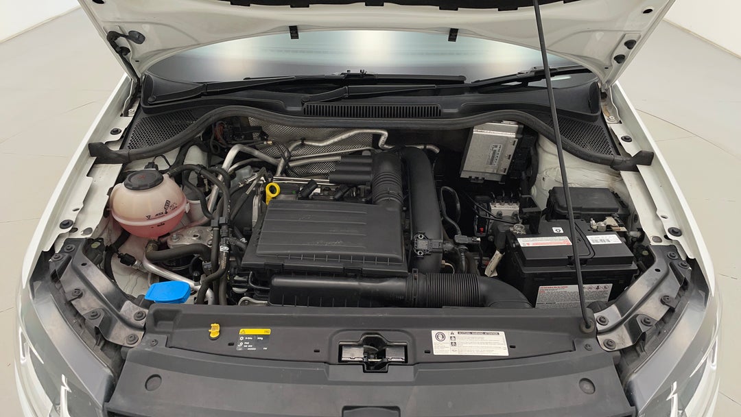 Open Bonnet (Engine)