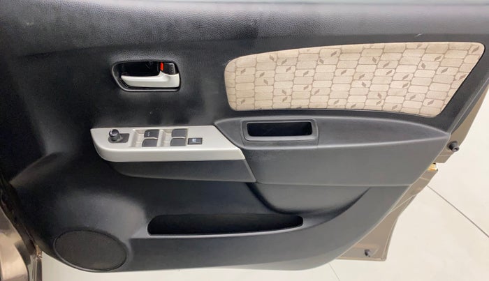 2016 Maruti Wagon R 1.0 VXI OPT, Petrol, Manual, 39,122 km, Driver Side Door Panels Control