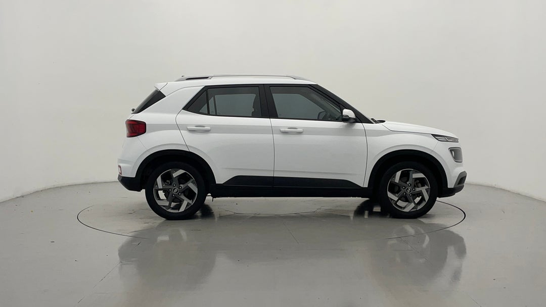 2022 Hyundai Venue Active, Automatic, 40909 km, Right Side View