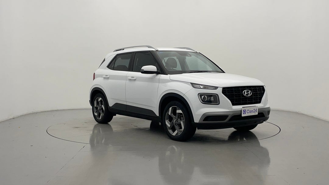 2022 Hyundai Venue Active, Automatic, 40909 km, Right Front Diagonal (45- Degree) View