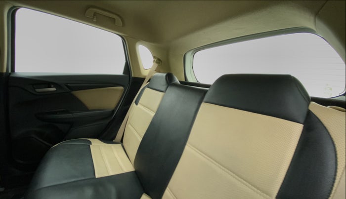 2016 Honda Jazz 1.2 SV MT, Petrol, Manual, 53,151 km, Right Side Rear Door Cabin