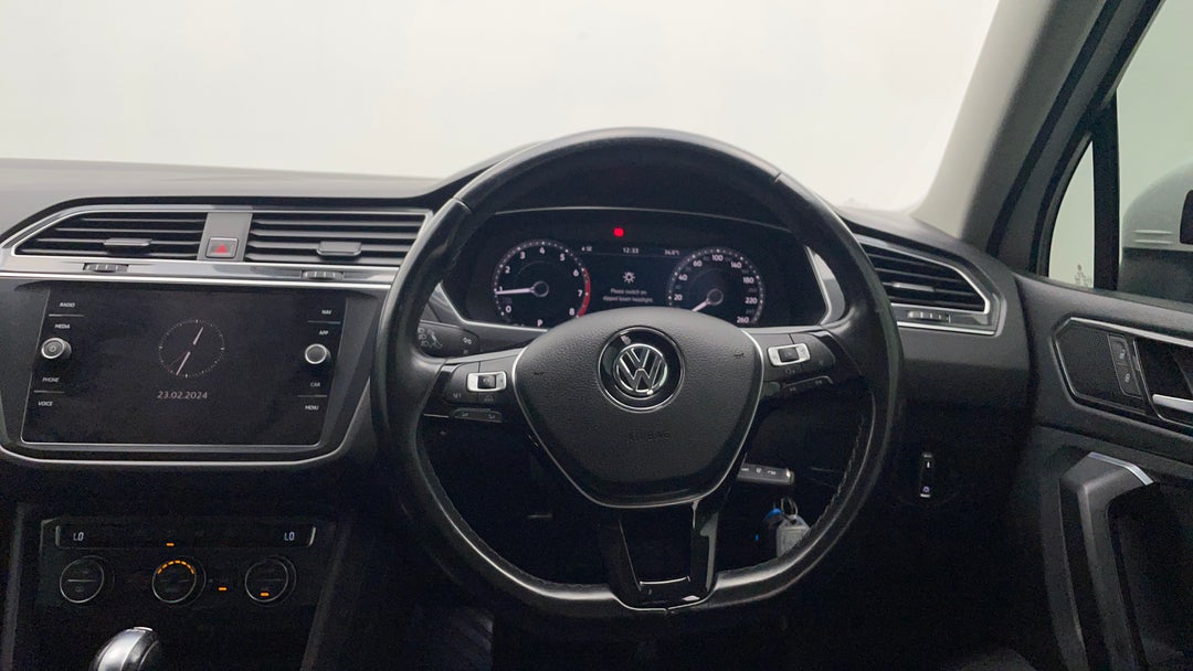 2018 Volkswagen Tiguan 132 Tsi Comfortline, Automatic, 122640 km, Steering Wheel Close-up