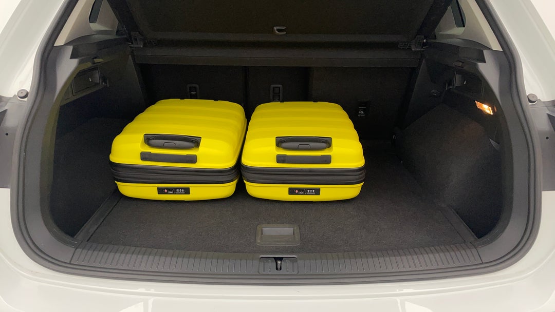 2018 Volkswagen Tiguan 132 Tsi Comfortline, Automatic, 122640 km, Boot Inside View with Luggage