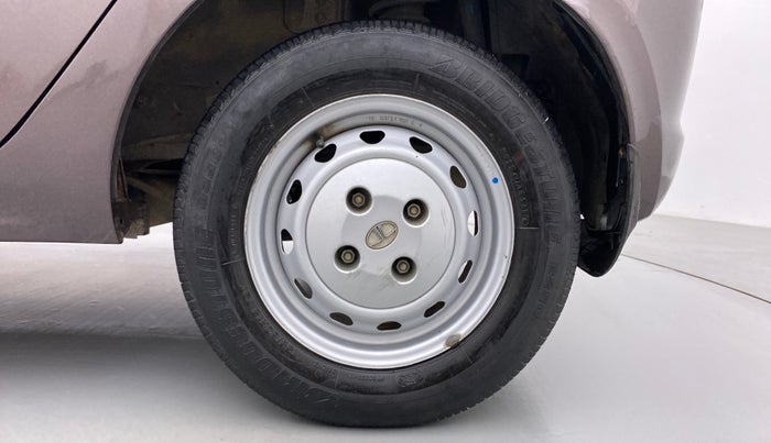 2016 Tata Tiago XM 1.2 REVOTRON, Petrol, Manual, 41,371 km, Left Rear Wheel