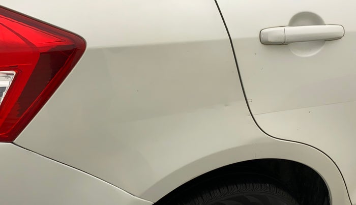 2015 Maruti Swift Dzire VXI, Petrol, Manual, 95,003 km, Right quarter panel - Minor scratches