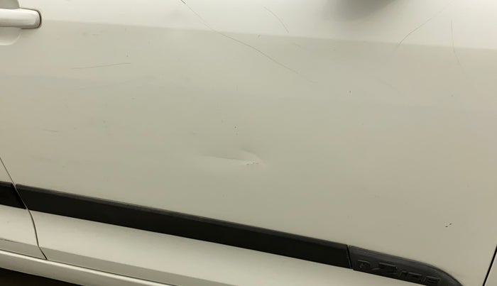2015 Maruti Swift Dzire VXI, Petrol, Manual, 95,003 km, Driver-side door - Slightly dented