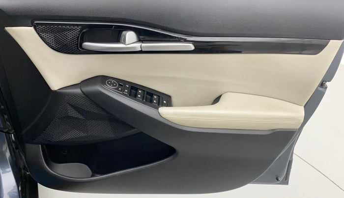 2020 KIA SELTOS HTX 1.5 DIESEL, Diesel, Manual, 25,355 km, Driver Side Door Panels Control