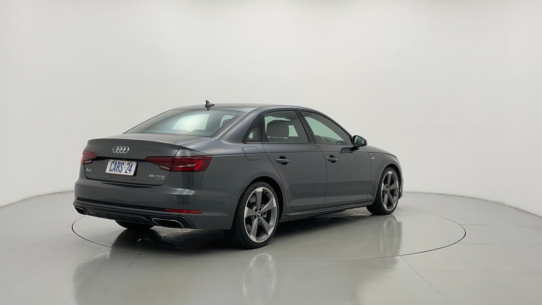 Right Back Diagonal (45- Degree) View