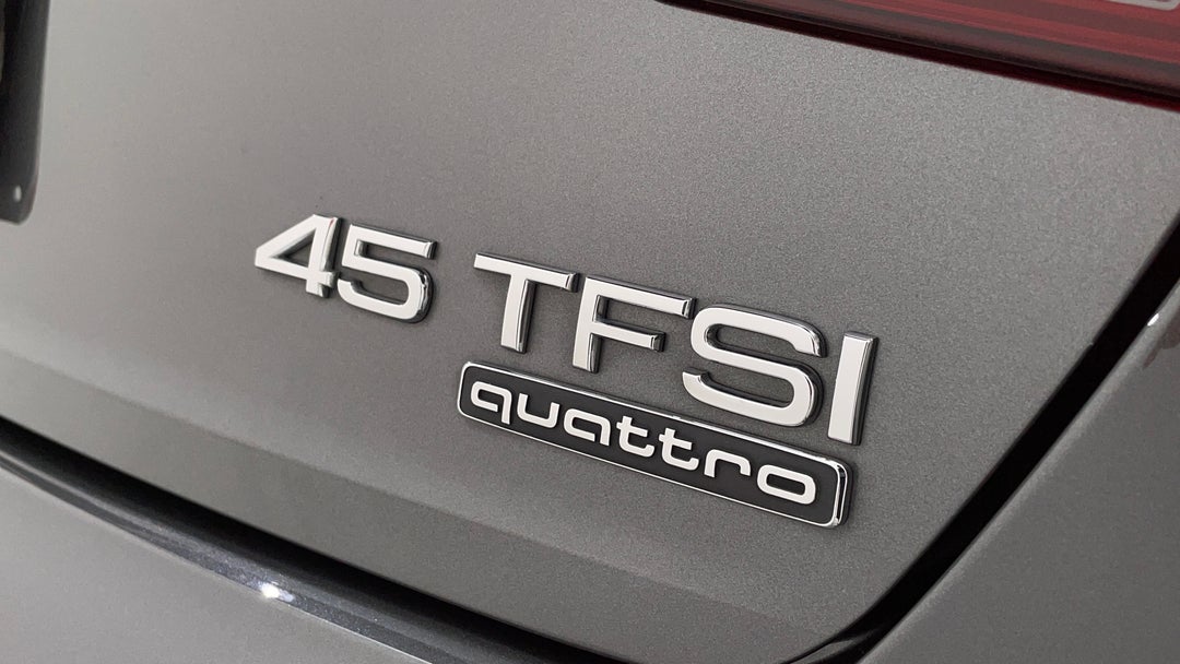 Badge (Boot Right Side)