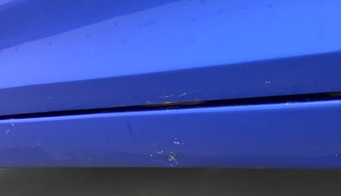 2017 Hyundai Eon ERA PLUS (O), Petrol, Manual, 36,950 km, Left running board - Slightly dented