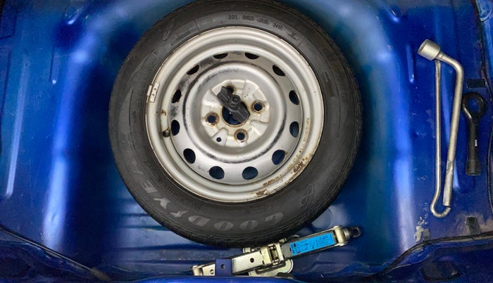 2017 Hyundai Eon ERA PLUS (O), Petrol, Manual, 36,950 km, Spare Tyre