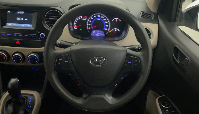 2018 Hyundai Grand i10 MAGNA AT 1.2 KAPPA VTVT, Petrol, Automatic, 41,160 km, Steering Wheel Close Up