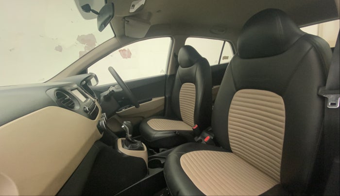 2018 Hyundai Grand i10 MAGNA AT 1.2 KAPPA VTVT, Petrol, Automatic, 41,160 km, Right Side Front Door Cabin
