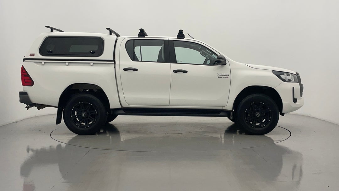 2021 Toyota Hilux Sr Hi-rider, Automatic, 105754 km, Right Side View