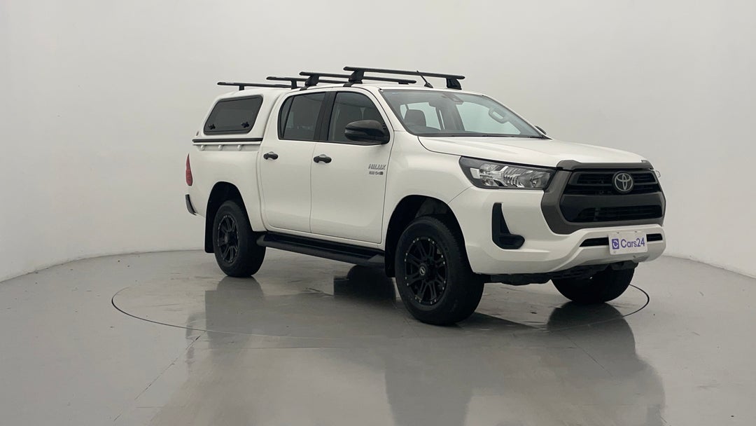 2021 Toyota Hilux Sr Hi-rider, Automatic, 105754 km, Right Front Diagonal (45- Degree) View