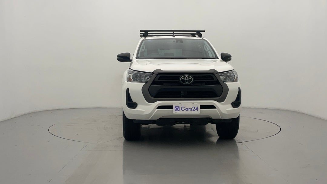 2021 Toyota Hilux Sr Hi-rider, Automatic, 105754 km, Front View