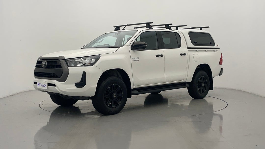 2021 Toyota Hilux Sr Hi-rider, Automatic, 105754 km, Left Front Diagonal (45- Degree) View